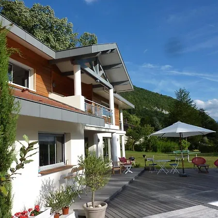 Bed & Breakfast Maison D'hotes L'instant T Annecy